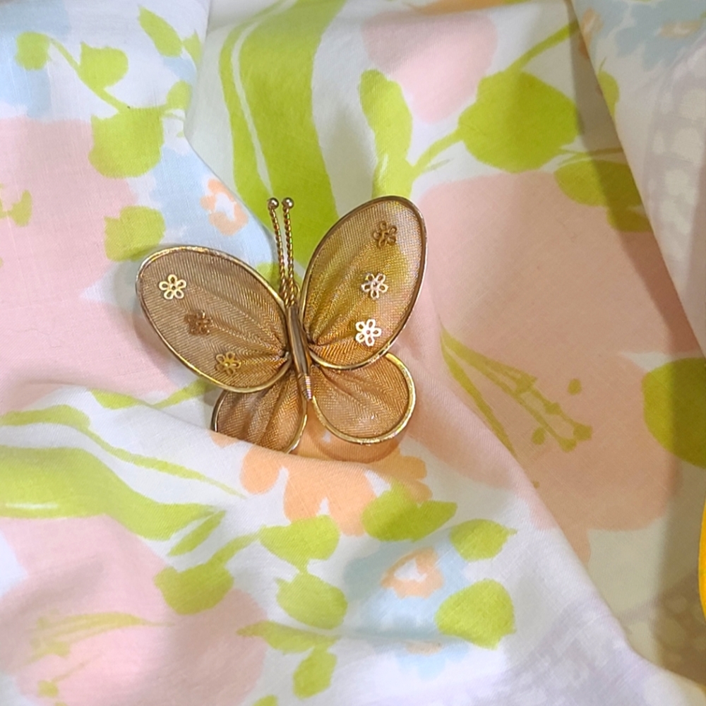 Vintage gold tone butterfly pin